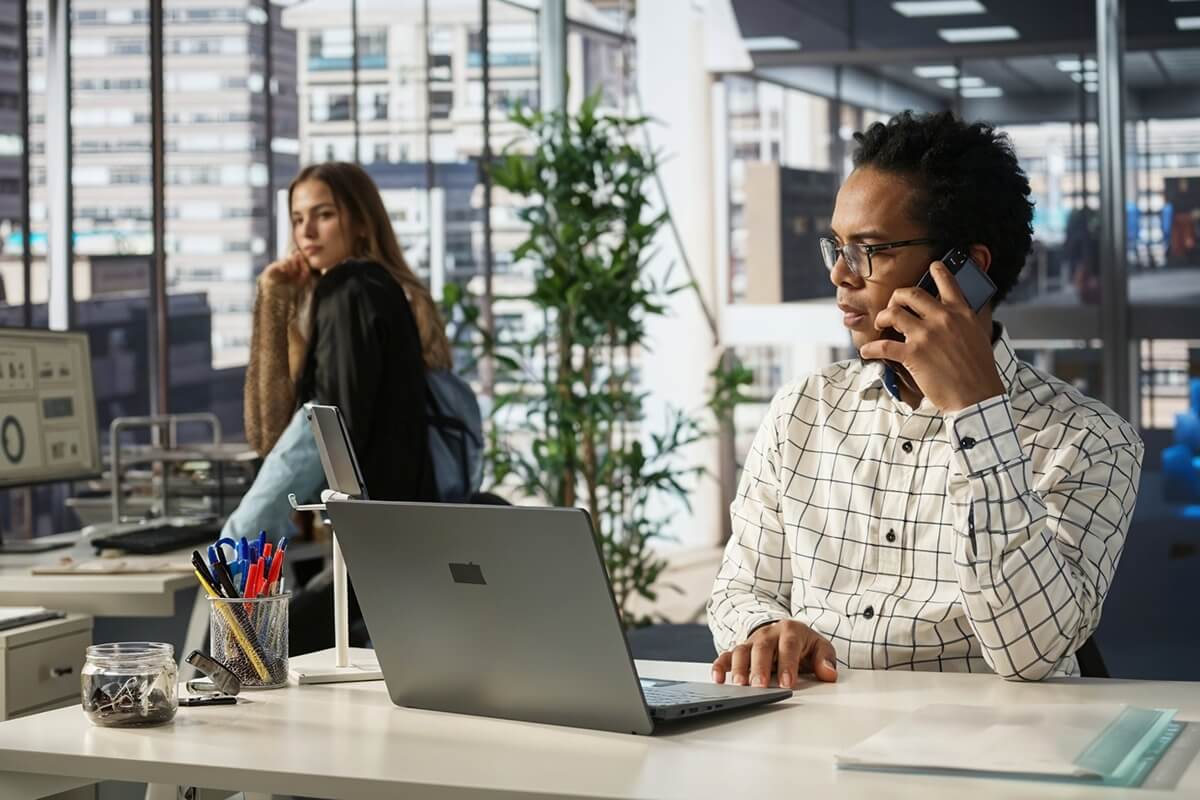 GOUVERNANCE DE L&rsquo;INFORMATION : PROTÉGER L&rsquo;INTÉGRITÉ DES DIRIGEANTS À L&rsquo;ÈRE DES DEEPFAKES